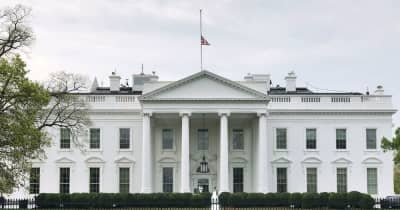 LGBT活動家、出入り禁止　ホワイトハウスで半裸に ｜ 共同通信