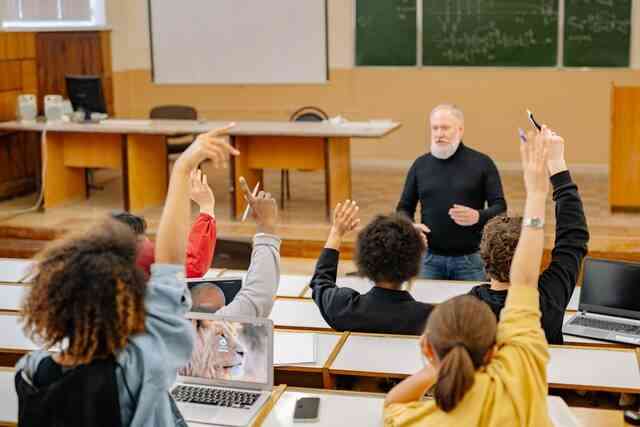 世界と比べても優れている“日本式の勉強方法”。ただ日本の学生に“欠けている”ものとは