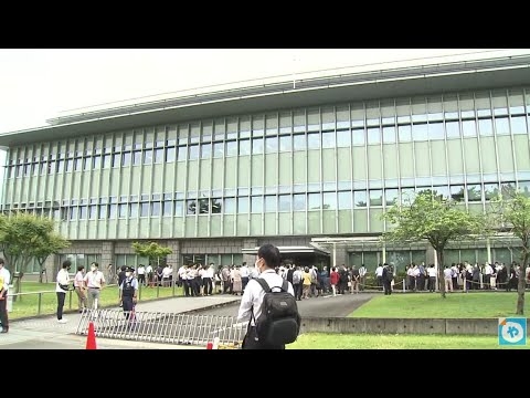 【緊急LIVE配信】山上被告公判前整理手続を前に…奈良地裁に不審物　爆発物処理車両も出動 - YouTube