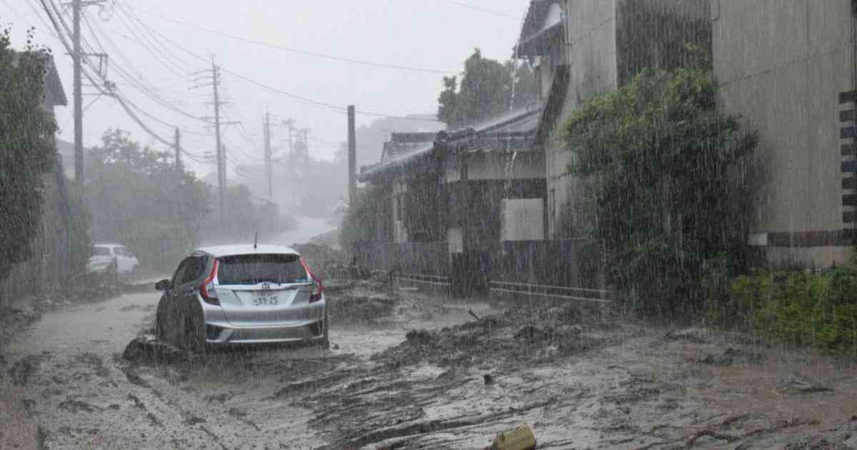 「雨が怖い」九州北部で再び大雨　13日夕にかけ大気不安定に | 毎日新聞