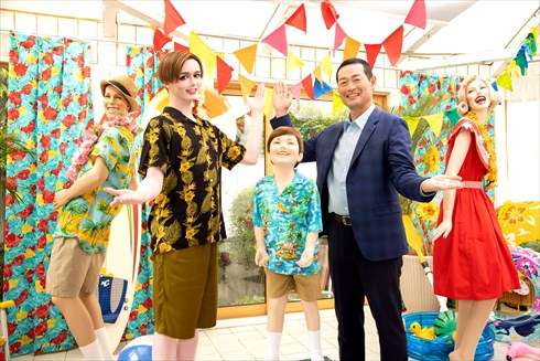 Matt、豪華な自宅での誕生日会で父・桑田真澄と親子ショット アンミカも「愛に満ちたご家庭」