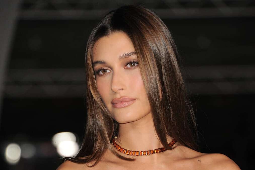 「飛行機でしたことある」ヘイリー・ビーバーの告白に「同じく」と対談相手