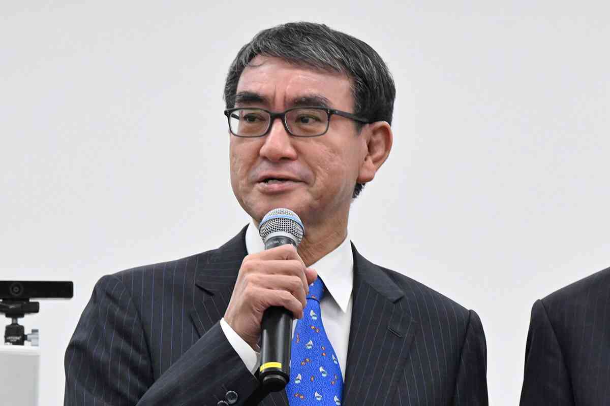 マイナ事業で荒稼ぎするパソナと竹中平蔵氏　30年前の写真で「デタラメカード」が発行される問題も…役所の担当者は「上司が急かすから」（デイリー新潮） - Yahoo!ニュース
