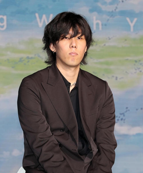 RADWIMPS野田洋次郎「２ヶ月半ぶりにお酒を飲みました」と明かすも予想外な結果を報告 - 音楽 : 日刊スポーツ