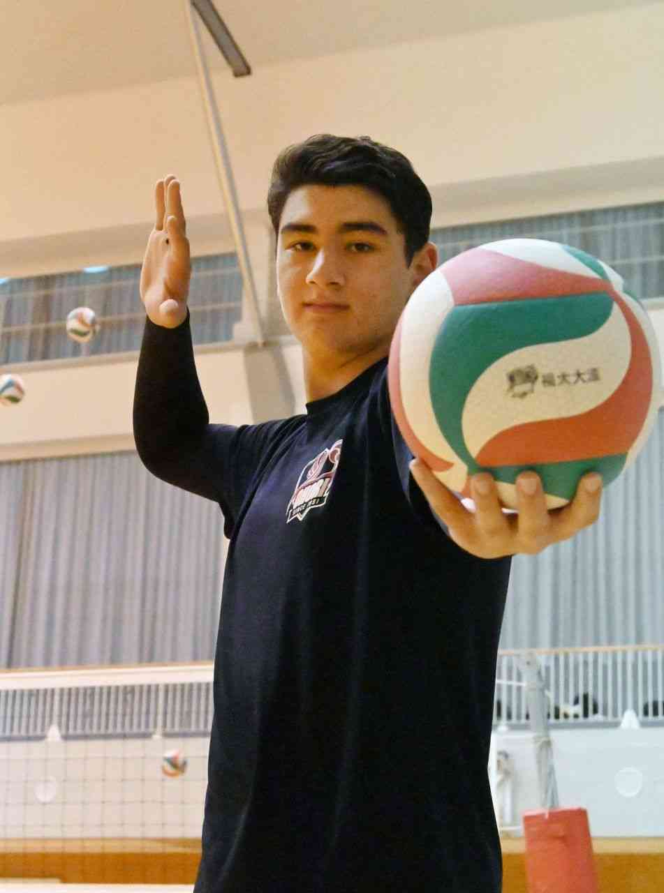 まだいる日本男子バレーの逸材　伝統校の10年ぶりインターハイ出場に貢献した201センチの2年生アタッカー（西スポWEB OTTO！） - Yahoo!ニュース