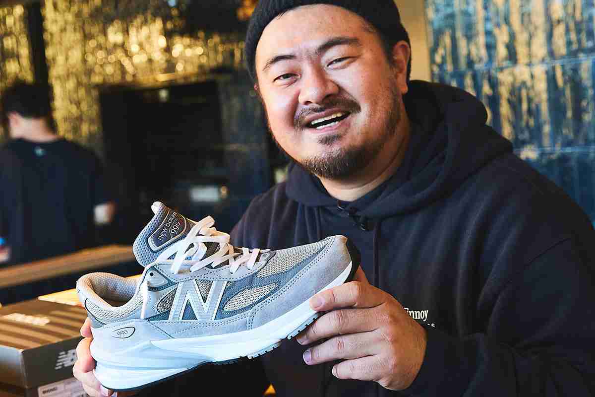 「スニーカー界のテスラ！」一つ星シェフ・鳥羽周作がニューバランス「990v6」に感じたこと