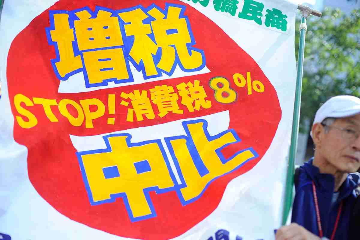 食費の節約で、爪は欠け頭痛も…『クロ現』が伝えた困窮ぶりに「食品を非課税にして！」切実な声 | Smart FLASH/スマフラ[光文社週刊誌]