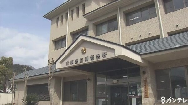 「小松菜を食べない」「朝起きない」ことに腹を立てて３歳と４歳の姉妹に暴行　母親と交際相手を逮捕｜FNNプライムオンライン