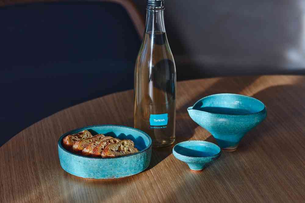 陶芸家 鈴木 麻起子氏「La Maison de Vent」×ミシュランレストラン「sio」×日本酒「仙禽」×「ユナイテッドアローズ」によるスペシャルコラボレーション｜株式会社ユナイテッドアローズのプレスリリース