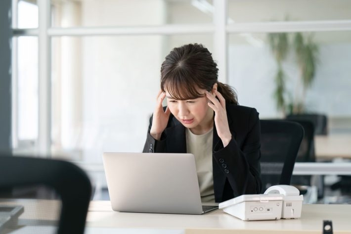 クレーマー以外も？結婚相談所で「人が辞めまくってる」意外な理由とは