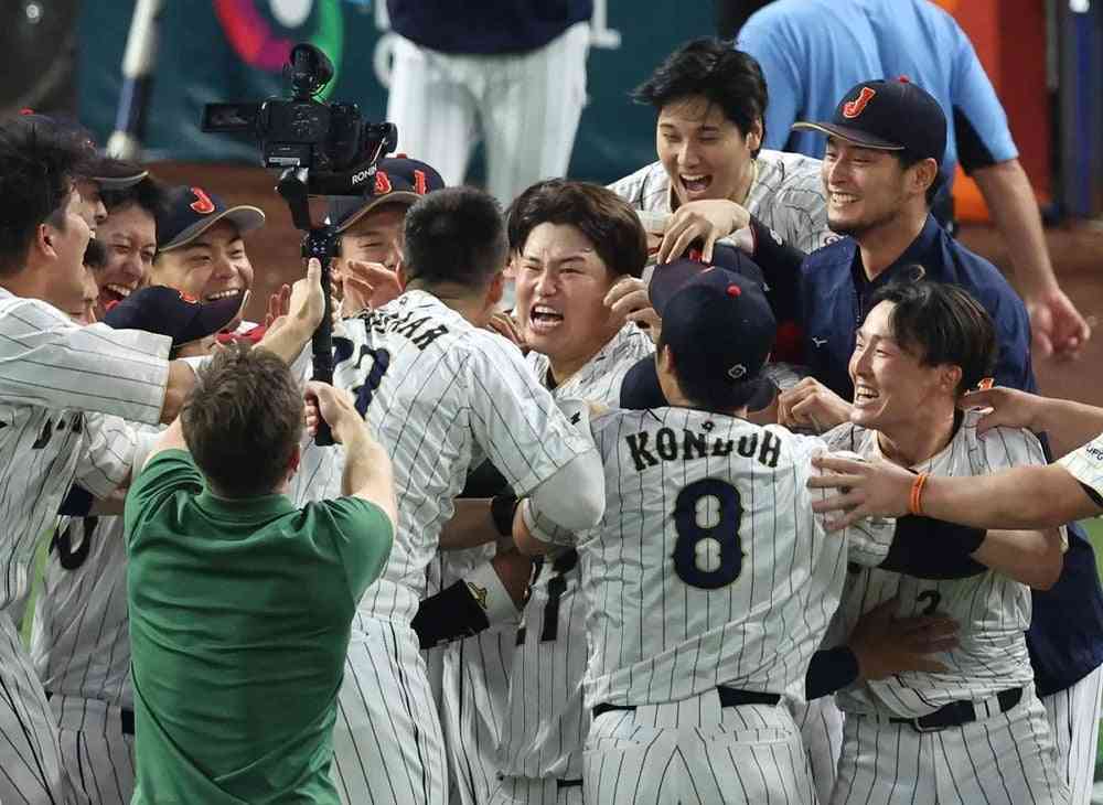 村上宗隆・独占告白「WBCで見た大谷翔平や吉田正尚らのトレーニング」「正解が分からなくなった…」三冠王の苦悩と決意