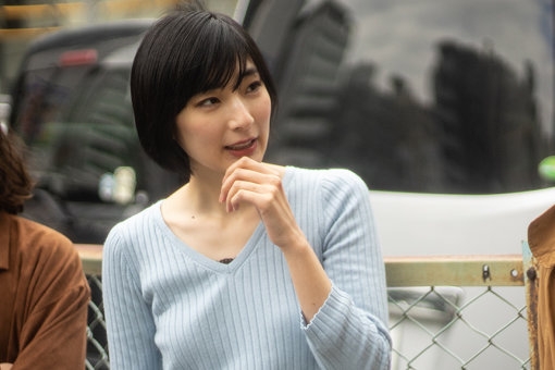 鳥羽シェフ、不倫発覚後の映画チケット販売　監督は公開に難色「恩を仇で返したくない」　予告に妻子の姿