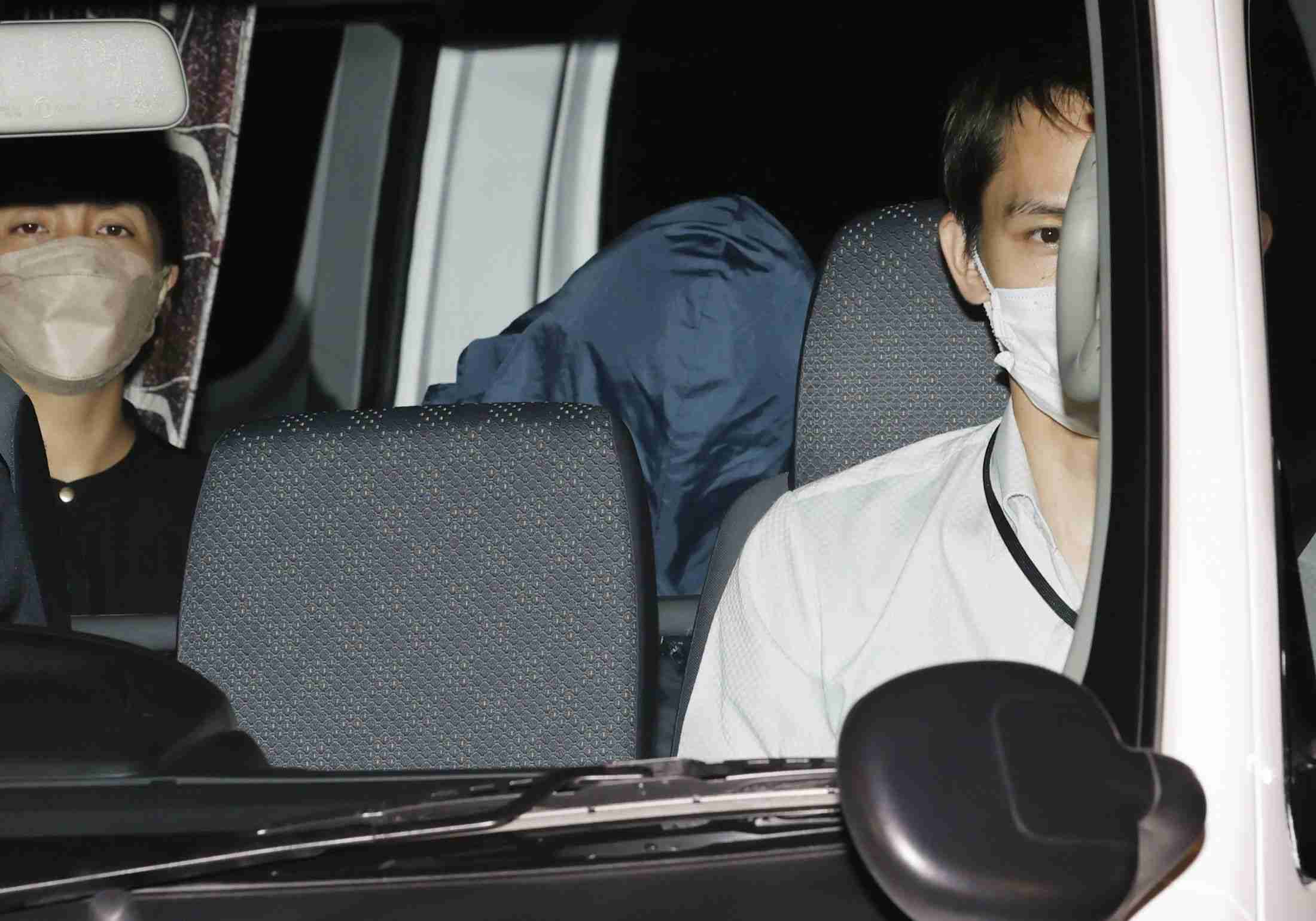 《ススキノ“首狩り親子”逮捕》「何かを隠したかった」ロングヘアの引きこもり娘（29）と有名精神科医の父（59）に事件後起きた“異変”「容疑者はバンドにも力を入れ…」（文春オンライン） - Yahoo!ニュース