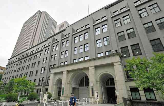 22年度の税収71兆円へ　3年連続で過去最高、初の70兆円超え