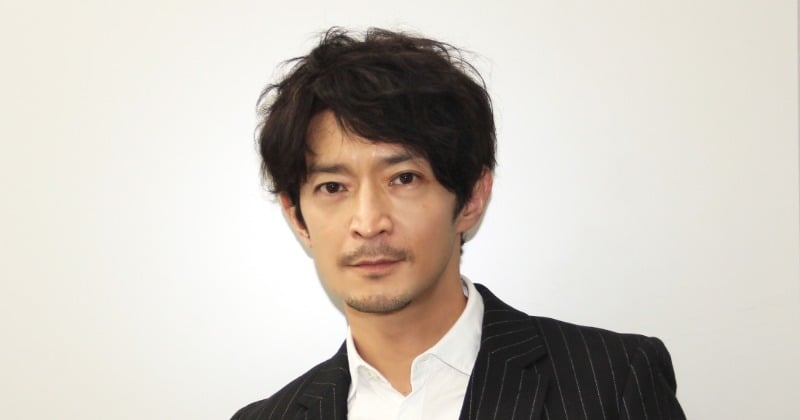 津田健次郎『呪術廻戦』CM登場で話題　ヤクルト1000飲みトレンド入り「時間外労働です」  | ORICON NEWS