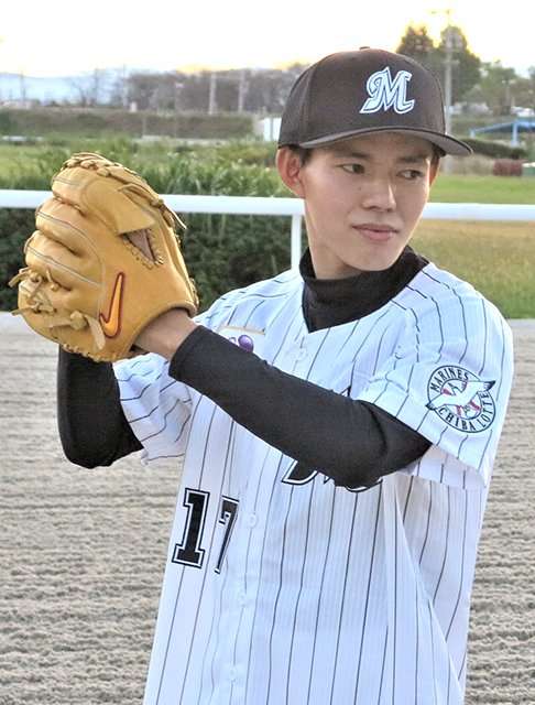 ロッテ痛恨　佐々木朗希が左脇腹肉離れで約２カ月離脱へ　登録抹消　吉井監督は今季中の復帰に期待も「彼の回復力がどうか」