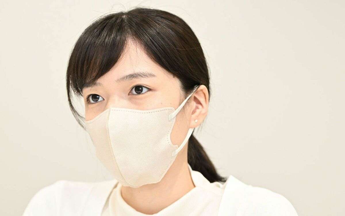 「あの子、いつになったら働くんだろう」大学進学をあきらめて、バイト代も家に入れたのに…宗教2世・小川さゆりに脱会を決心させた“母親のありえない一言” | 文春オンライン