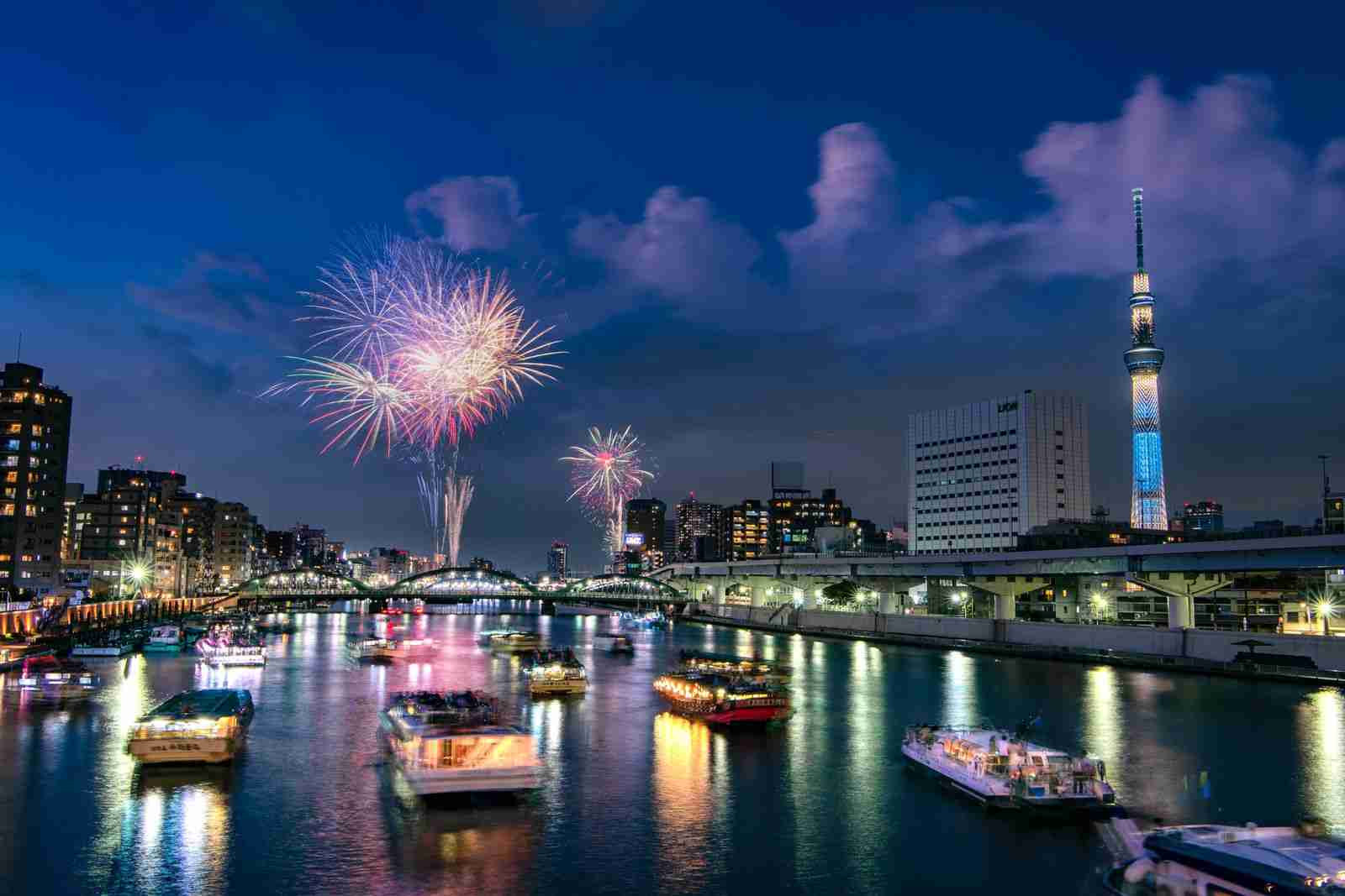 2023年隅田川花火大会の基本情報まとめ！有料席と穴場も！ | RETRIP[リトリップ]