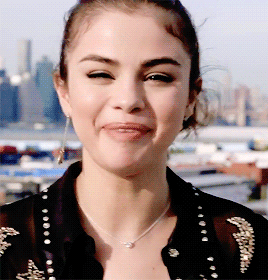 セレーナ・ゴメスがセレブ友のフォローを次々解除　SNSに嫌気さした？