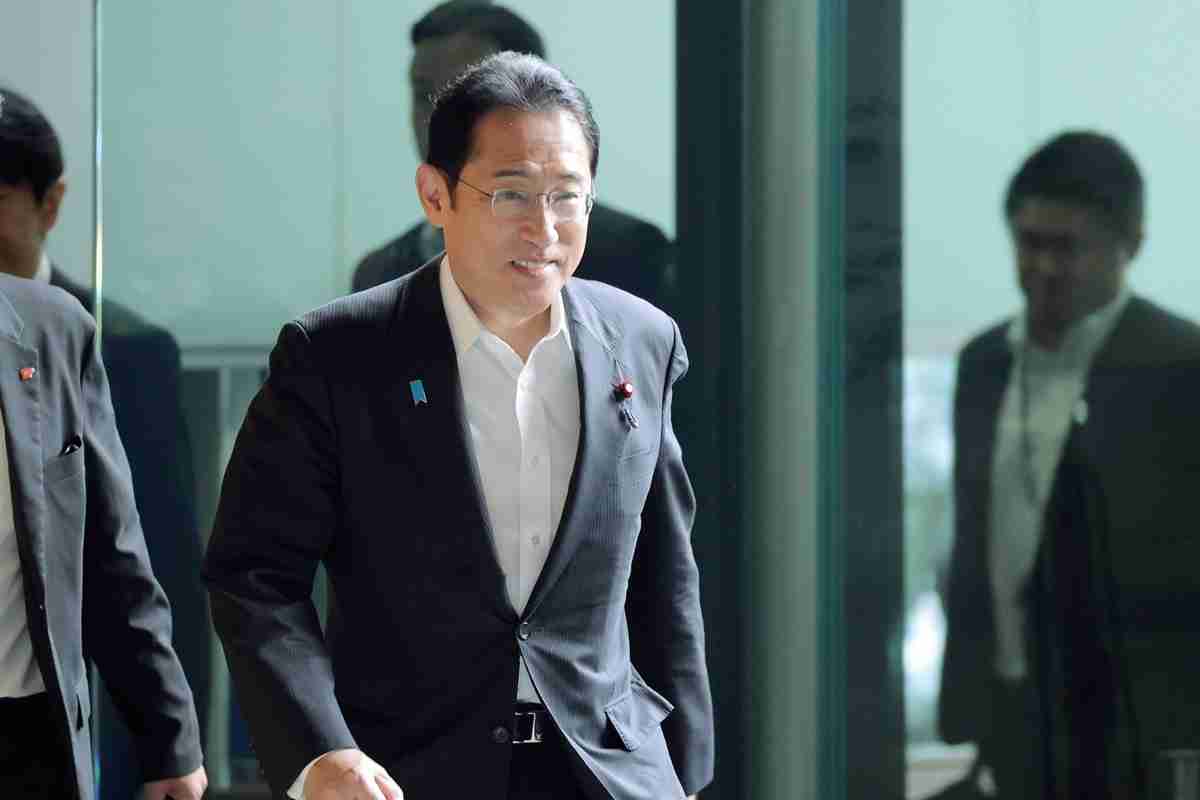 【岸田政権が目論む「サラリーマン増税」】政府税調「控除が手厚すぎる」の答申に怒りの声「どれだけ天引きされていると思ってるんだ！」 | マネーポストWEB