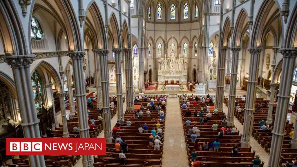 フランシスコ法王は被害者の「味方」　神父の性的虐待でバチカン声明 - BBCニュース