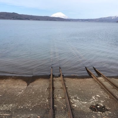 頭を丸めてる人 on Twitter: 