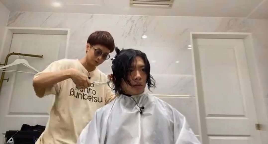 野田クリスタル、“5カ月ぶりヘアカット”でさわやかイケメンに大変身　「子犬1匹分くらい切ってる」