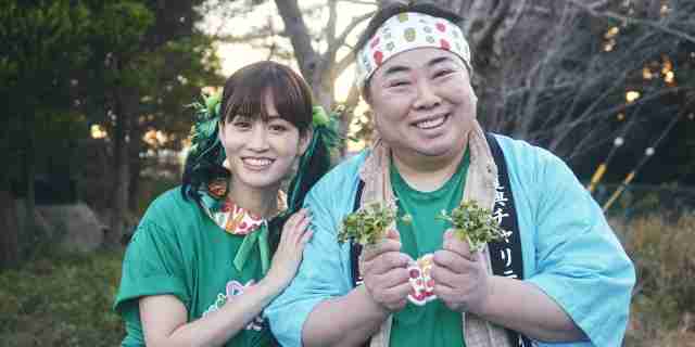 「アイドルのあっちゃんがまた見れるなんて」前田敦子、ツインテール&絶対領域のアイドル姿にファン歓喜