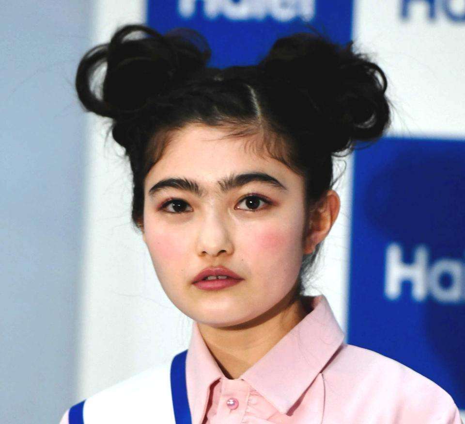 井上咲楽 ロングヘアばっさり!中学以来の大変身にネット反響「どんどん奇麗になっていく」