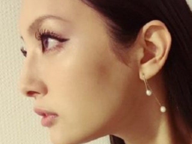 「整形前より醜くなった」と自信喪失…二重まぶたの手術を3回繰り返した女子大学生は身体醜形症になった