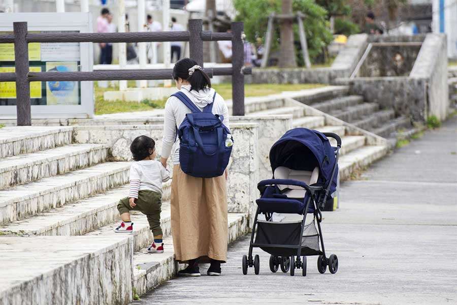 レジでいきなり「何無視してんだよ」　子連れ客の