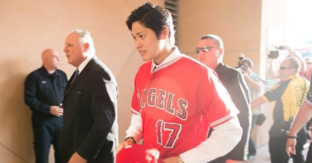 大谷翔平はなぜエンゼルスを選んだのか？ 米番記者が明かす獲得レース舞台裏…衝撃のヤンキース選考外「明日2時間、大谷と会える」（3／3） - MLB - Number Web - ナンバー