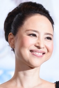 「整形前より醜くなった」と自信喪失…二重まぶたの手術を3回繰り返した女子大学生は身体醜形症になった