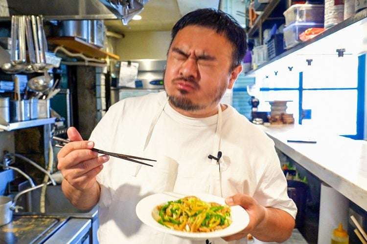 育ちが悪く見える、外食のNGマナー10。気楽な店でこそ品性がにじみ出る