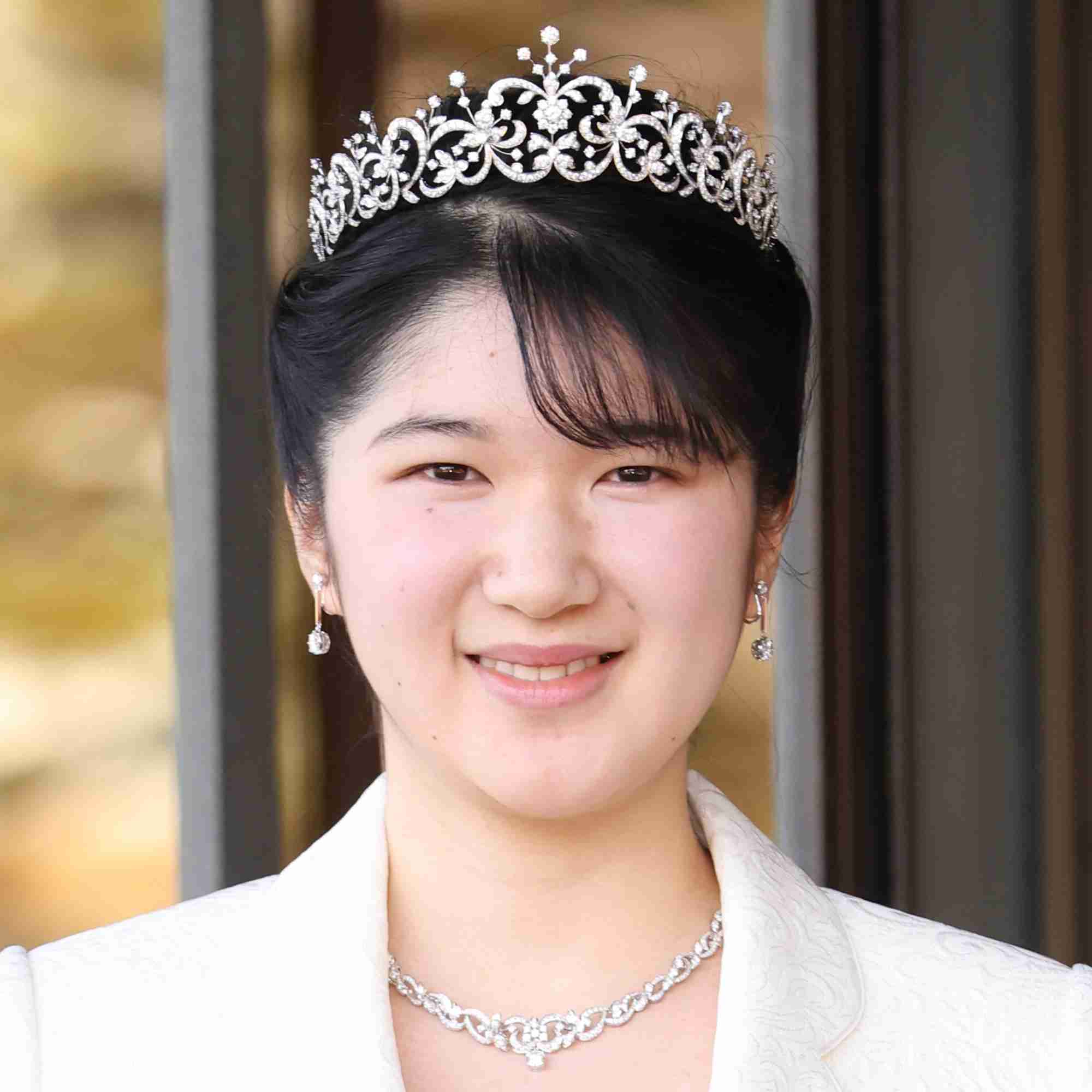 「想像を超えるご配慮」愛子さま　ティアラ制作を3度目の辞退…貫かれる“国民のため”精神（女性自身） - Yahoo!ニュース