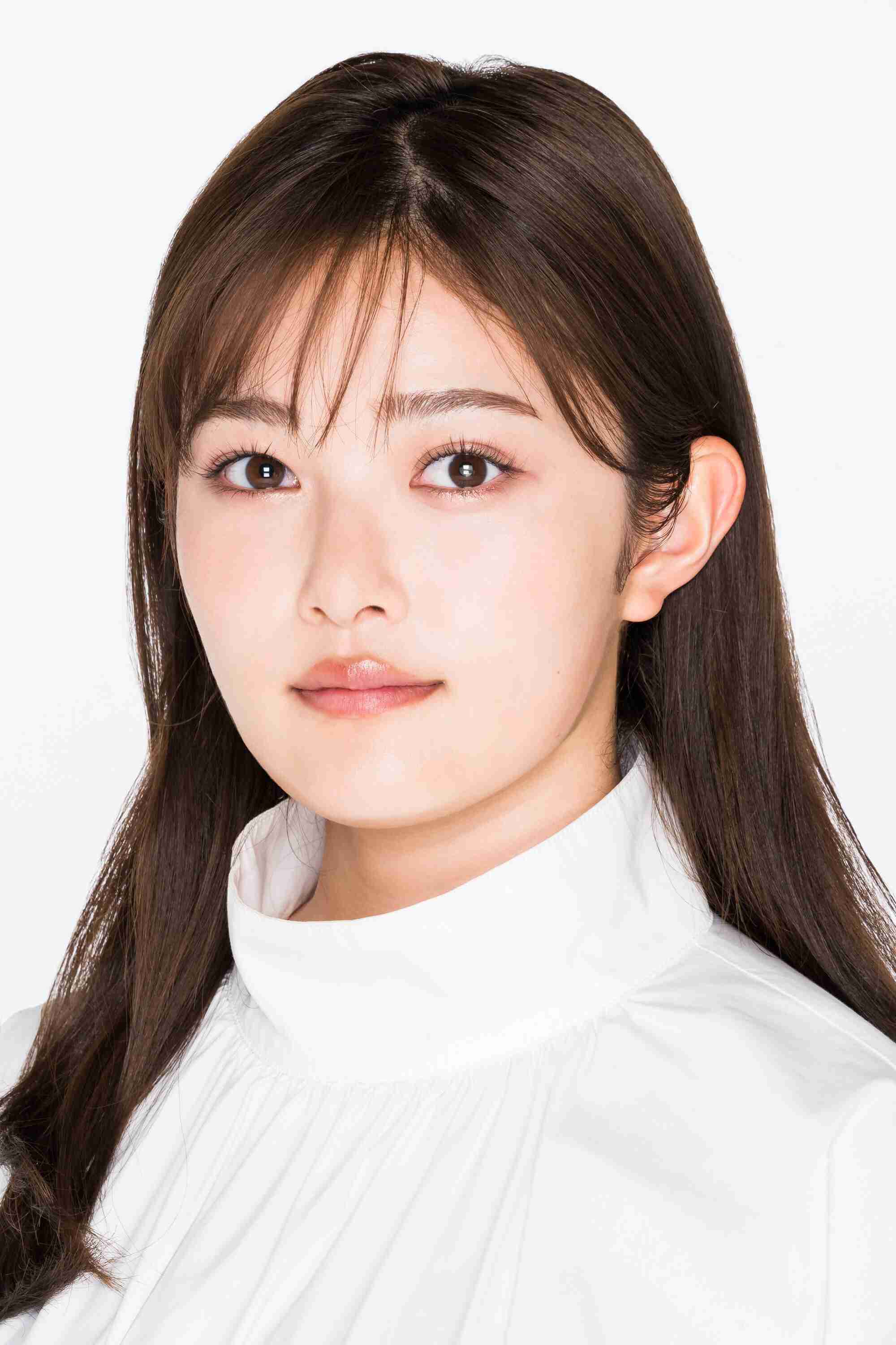井上咲楽　ロングヘアばっさり！中学以来の大変身にネット反響「どんどん奇麗になっていく」