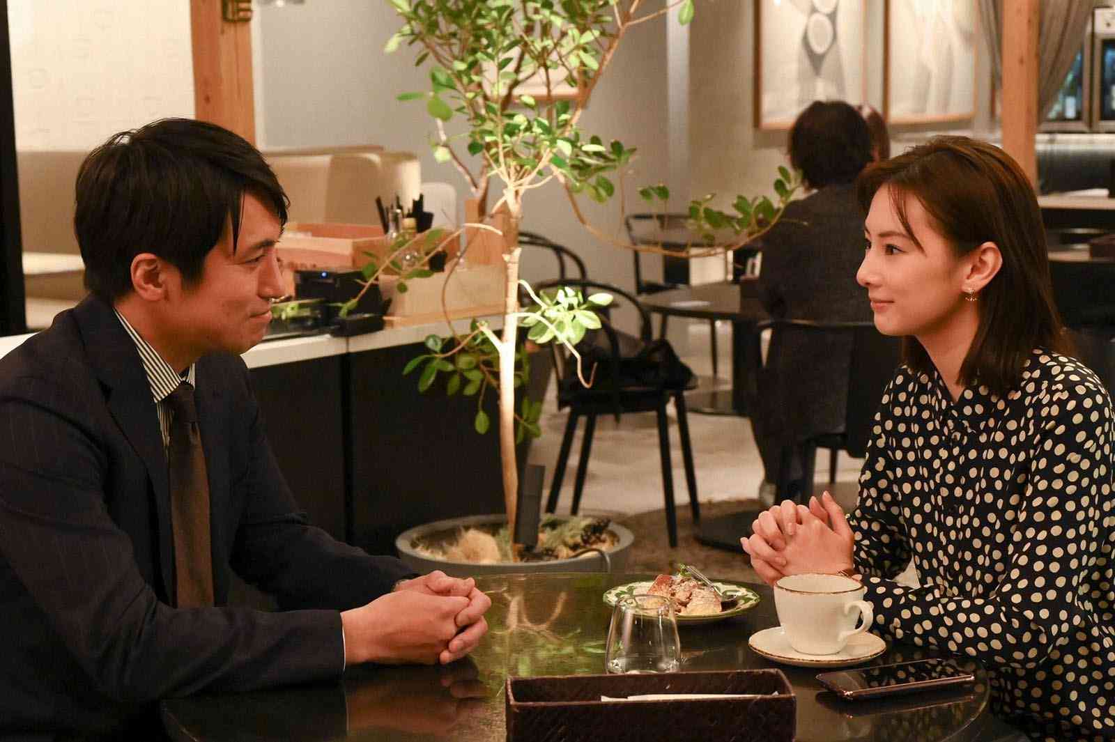 北川景子、“家族ぐるみの仲”イケメン俳優との2ショット公開「美男美女」「リコカツ思い出す」と反響