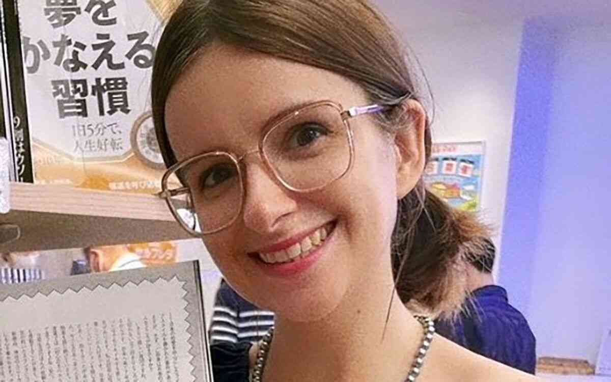 「フランスにいる母親に、わざわざ尋ねました」フランス人女性（35）が驚いた「日本人がやたらと気にするプロフィール」の正体 | 文春オンライン