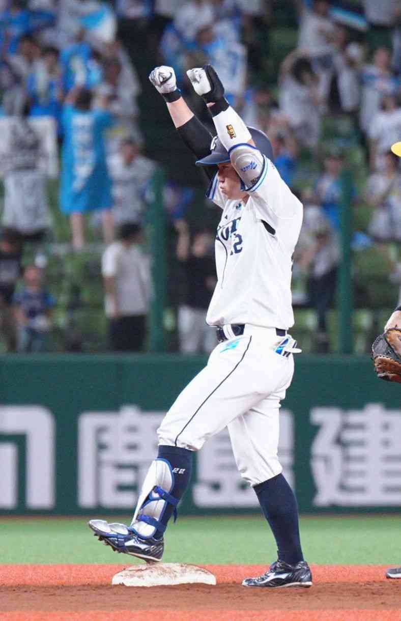 「キャッチャーは我慢の連続だよ」攻守に活躍の西武2年目古賀悠斗　前夜の悔し涙から救ってくれた甲斐拓也の言葉：「おっ！」でつながる地元密着のスポーツ応援メディア 西スポWEB OTTO!