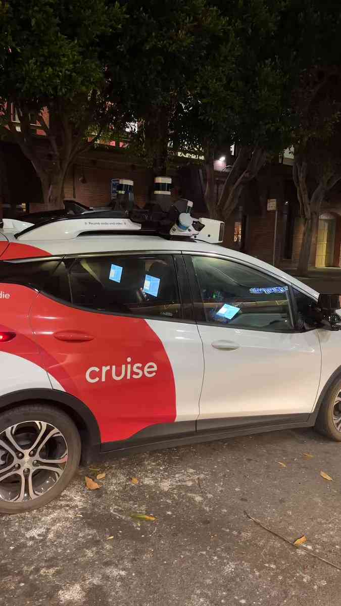 サンフランシスコでは毎日自動運転タクシーに乗ってるんだけどメリットが多すぎて人間が運転するタクシーにもう乗りたくない