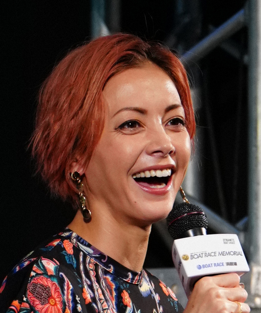 土屋アンナ　モデル長男との2ショットにフォロワー衝撃　「美男美女の遺伝子最高」「カッコ良すぎる」― スポニチ Sponichi Annex 芸能