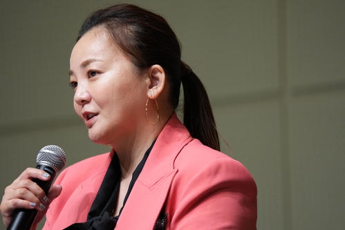 華原朋美、4歳長男が盗撮被害遭遇「初めから撮る気満々で…」 - 芸能 : 日刊スポーツ