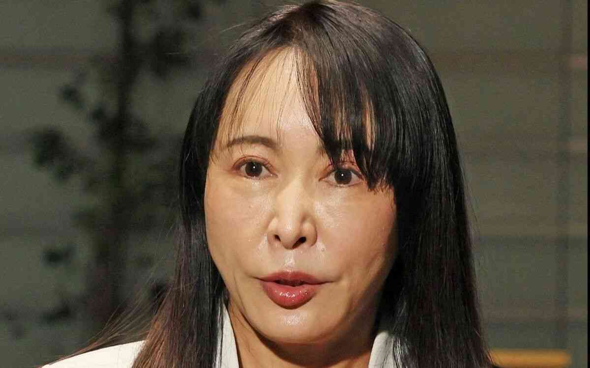 「参加費100万円」「ホテルはシェラトン」“ブライダルまさこ”森まさこ前首相補佐官（59）台風13号で被災した地元・福島には行かずに長女同伴で“豪華アメリカツアー”に参加していた　地元住民は「この大変な時期に…」 | 文春オンライン