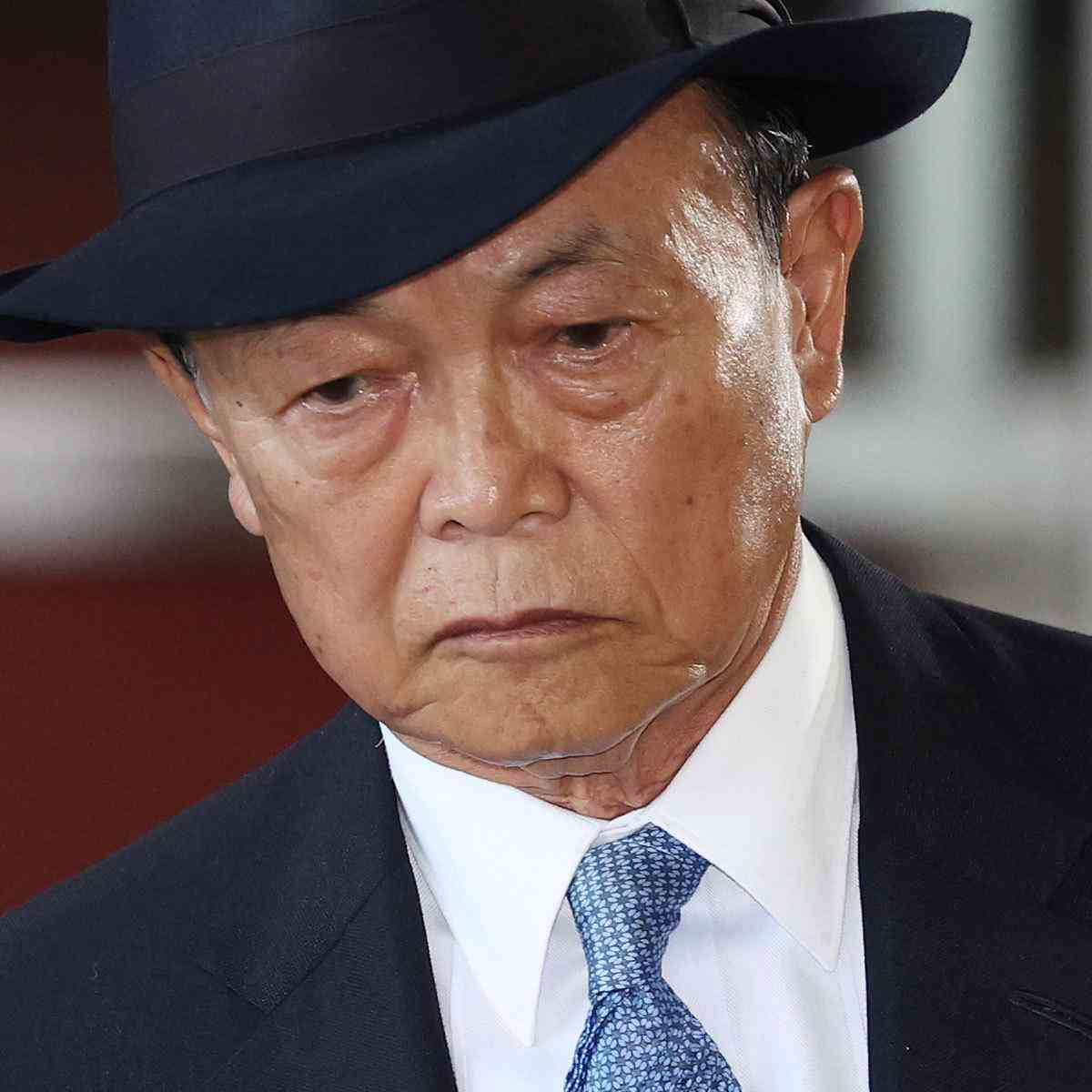 麻生太郎氏「支持率なんかあてにならない」防衛費倍増・原発再稼働の実績訴えるも「さっさと減税しろ」集まるため息（SmartFLASH） - Yahoo!ニュース
