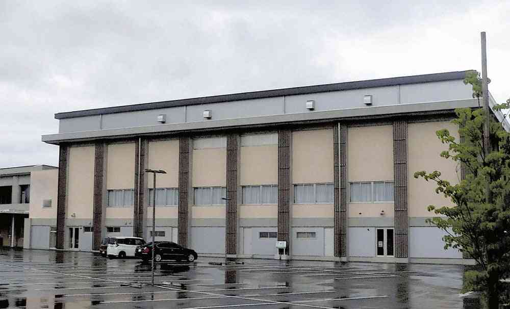 財政難の町が募集した11施設の命名権、応募「ゼロ」…市川三郷町「1社でも問い合わせを」