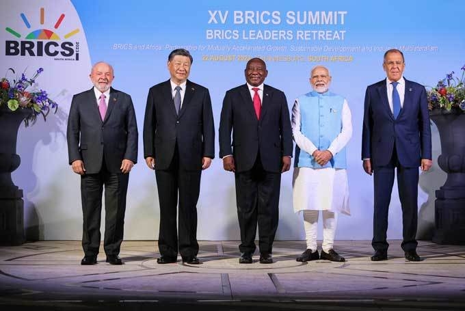 BRICS首脳会議 「世界の基軸通貨がドルから変わる」堀潤が指摘（ニッポン放送）のコメント一覧 - Yahoo!ニュース
