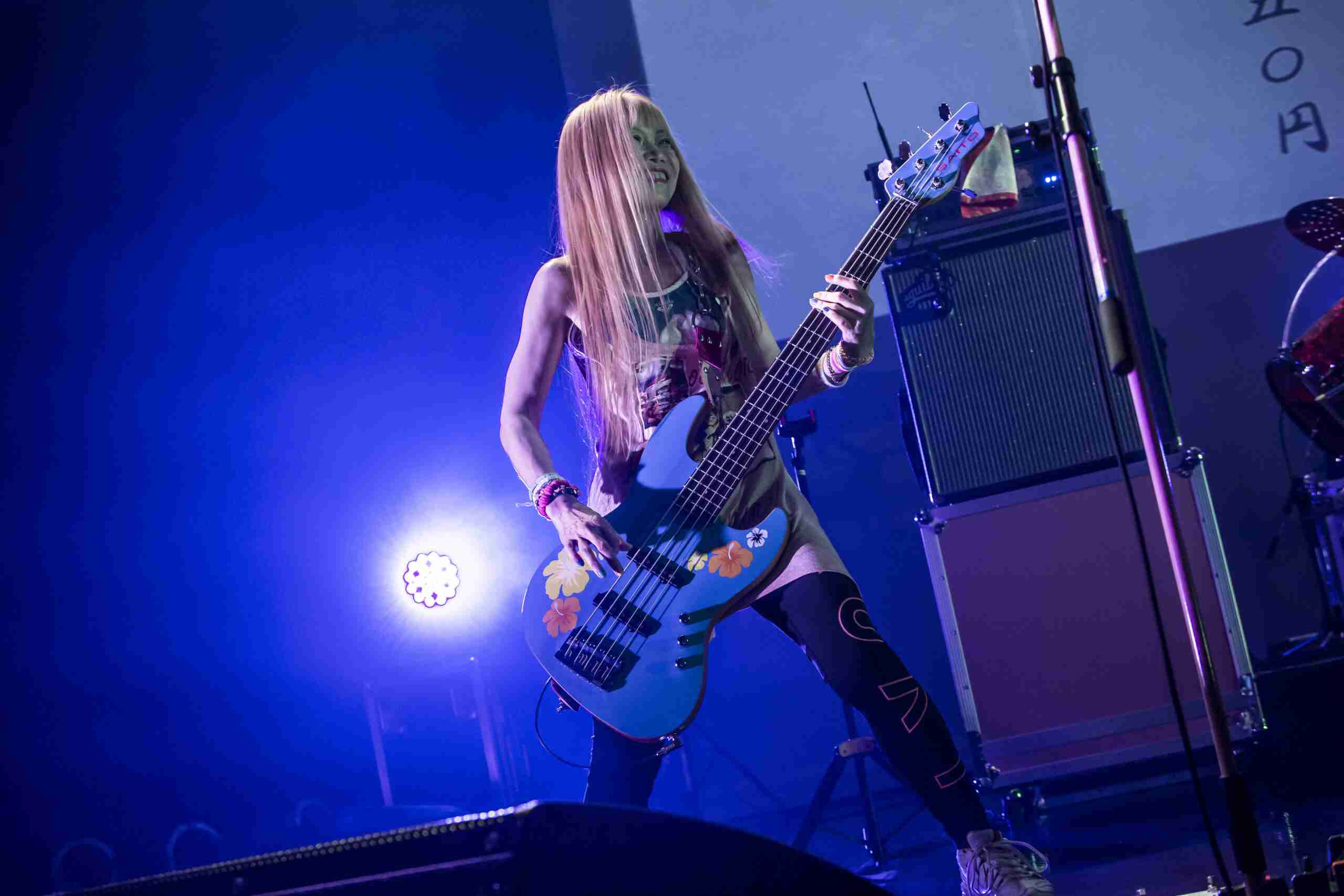 「打首獄門同好会」junko、美しい金髪ロングの秘密明かす　ファンからは「え????　すごすぎる…」「ほんと綺麗すごい！」