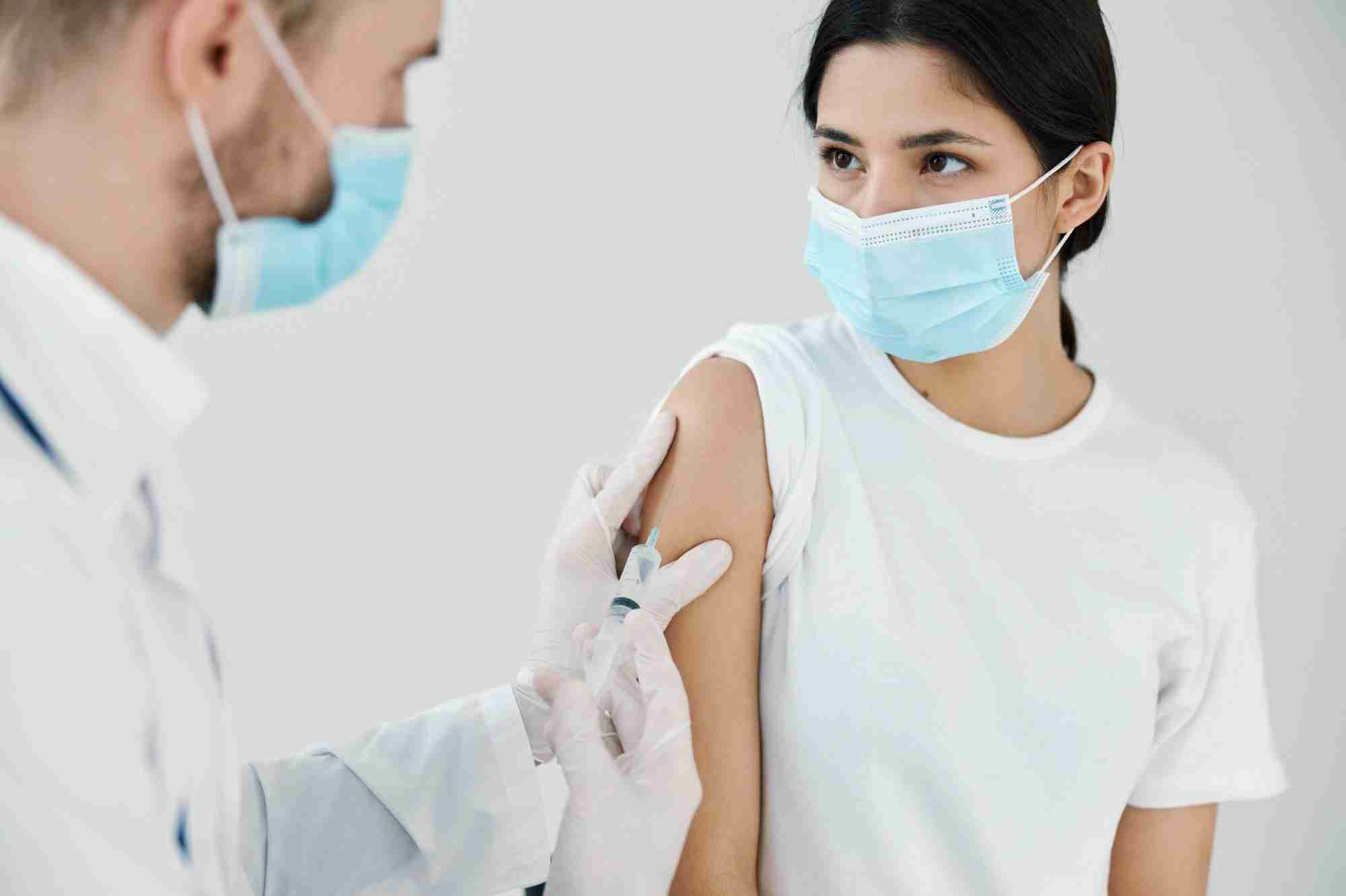 	Does IQ influence COVID-19 vaccination decision-making?