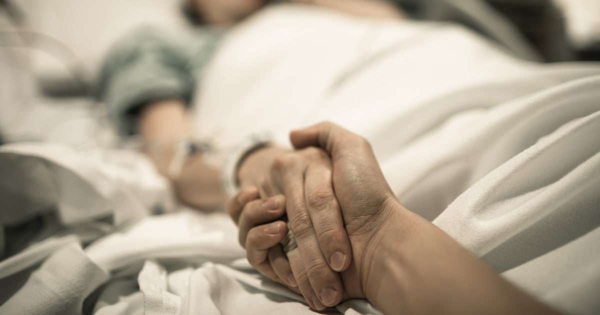がん終末期の76歳母親に次から次に「民間療法」を受けさせる55歳娘…「これを飲め」「あれを打て」の末に崩壊した親子関係（中村 明澄） | ＋αオンライン | 講談社（1/2）