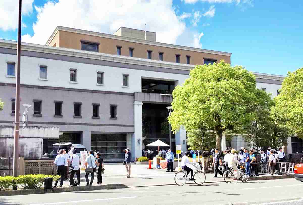 京アニ放火殺人事件初公判で青葉真司被告の弁護側「“闇の人物”と京アニが一体になって嫌がらせ」（スポーツ報知） - Yahoo!ニュース